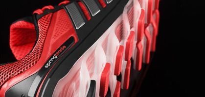 adidas Springblade, mostramos-lhe o revolucionário sapatilha de running que a marca alemã está a preparar.