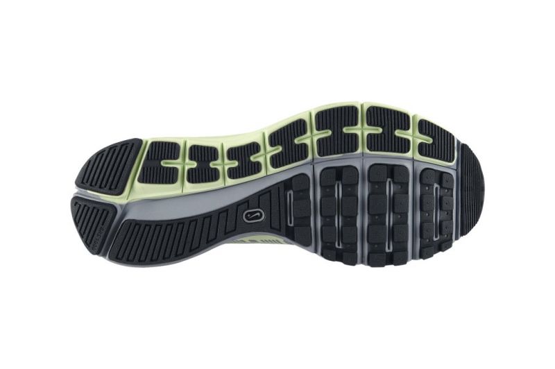 Nike STRUCTURE+ 16: características y opiniones - Zapatillas | Runnea