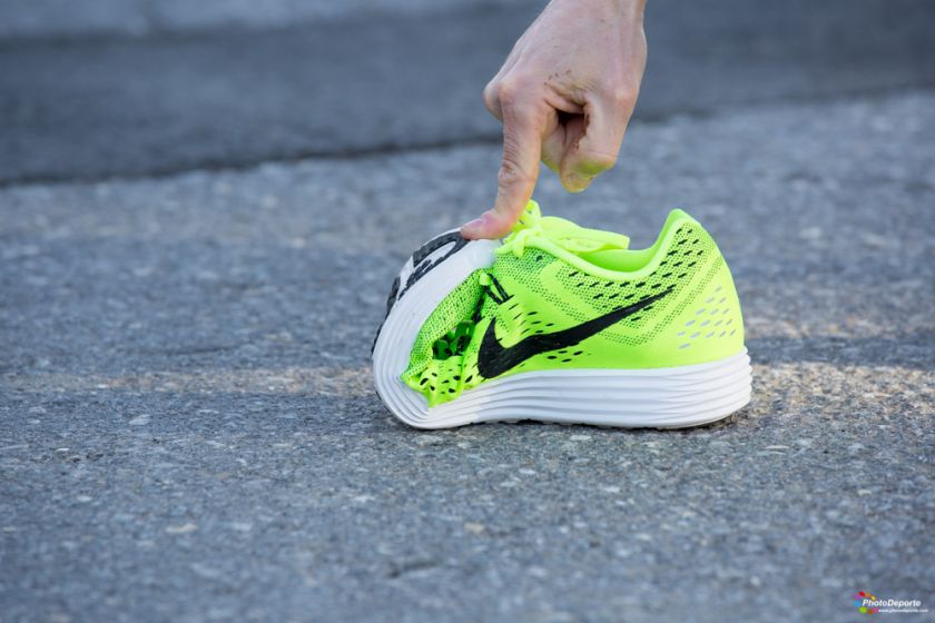lb Pertenece Pantalones Nike Lunar Tempo: características y opiniones - Zapatillas running | Runnea