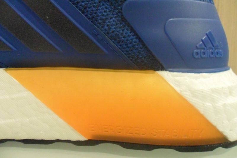 Adidas Ultra Boost ST: características y opiniones - Zapatillas | Runnea