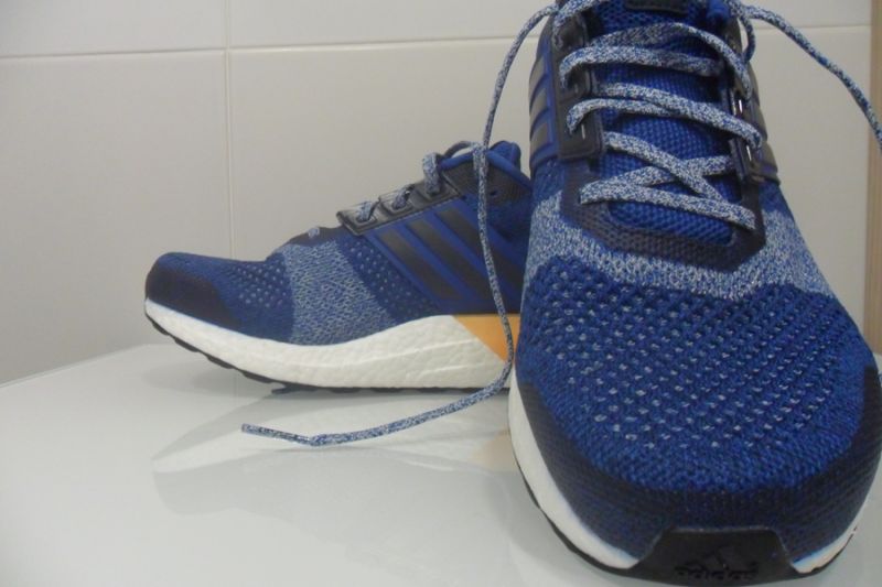 Enseñando ranura Cuadrante Adidas Ultra Boost ST: características y opiniones - Zapatillas running |  Runnea