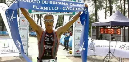 Alberto Cebollada, atleta Runnea, nuevo campeón de España de Cuatriatlón con 46 años
