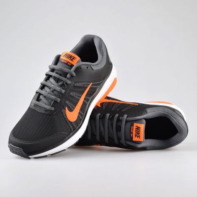 almohadilla Foto Recogiendo hojas Nike Dart 12: características y opiniones - Zapatillas running | Runnea