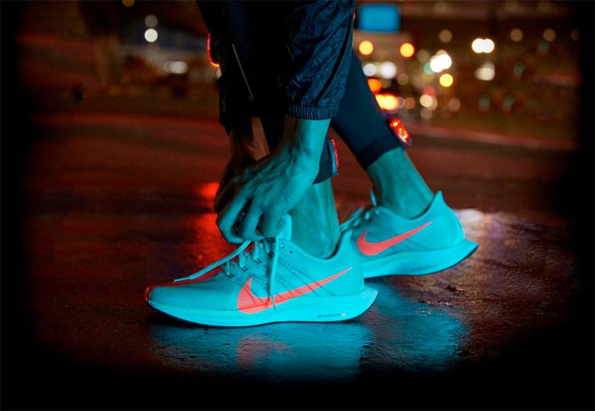 Aditivo barrer Mirar fijamente Nike Zoom Pegasus Turbo: características y opiniones - Zapatillas running |  Runnea