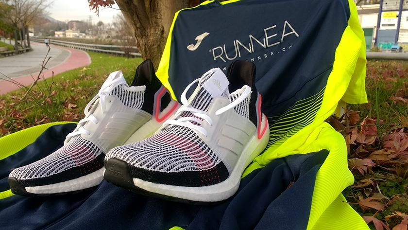 Adidas Ultra 19: y opiniones Zapatillas running Runnea