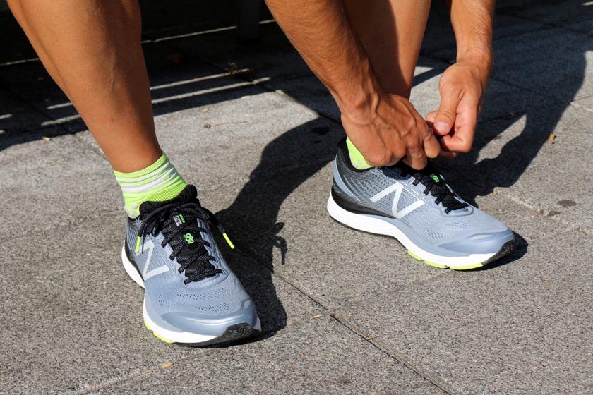 Sada derrochador secuencia Zapatillas Running | New Balance 880 v8: características y opiniones -  zapatillas de running New Balance mixta pie normal media maratón talla 44 -  StclaircomoShops