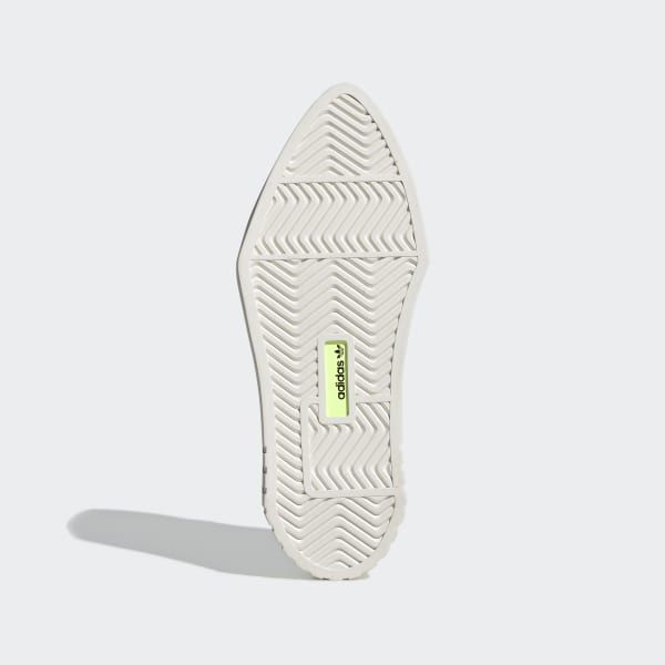 Adidas Hypersleek triangle sole