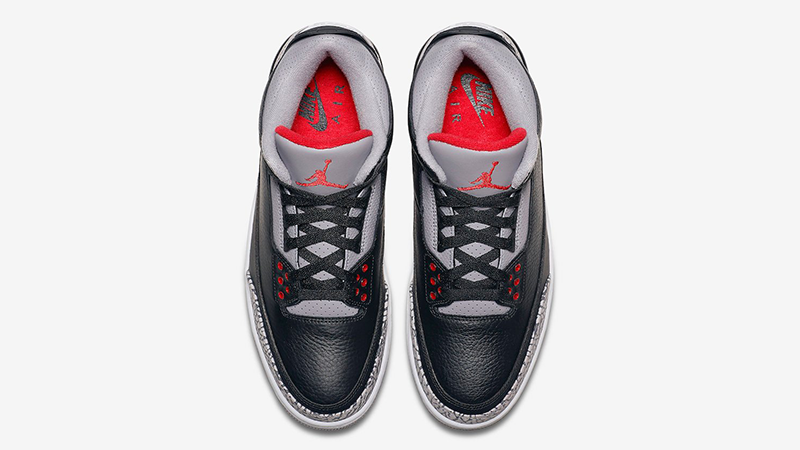 Nike Air Jordan 3 Retro superiore