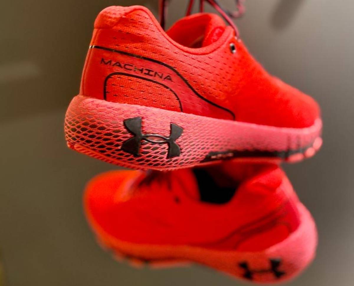 UA HOVR Zapatos de correr de alta gama Under Armour hovr para hombres y  mujeres botas