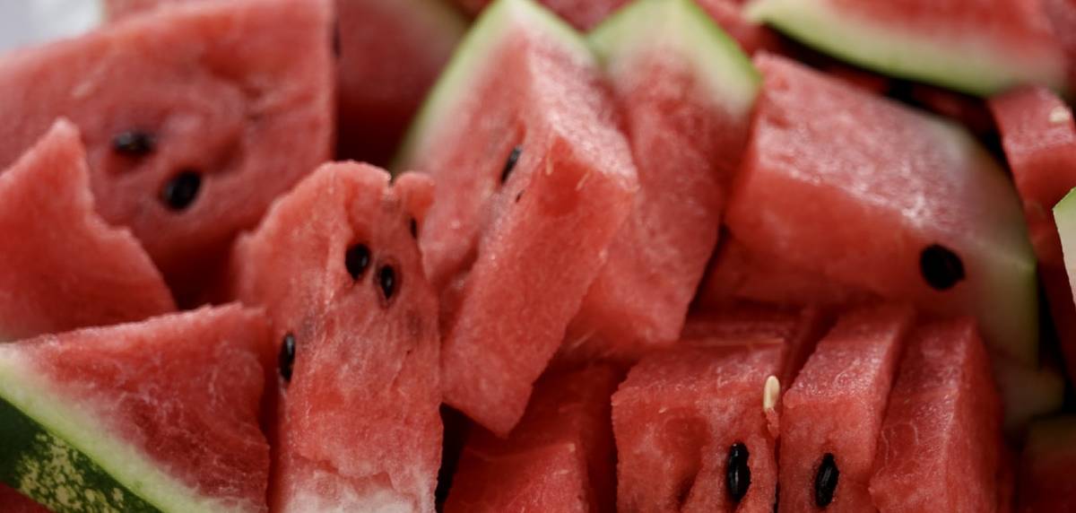 O que comer para treinar melhor no verão? Fruta