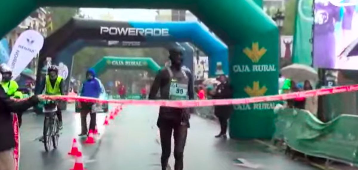 Chesari Kirui bate el record del Maratón de Logroño