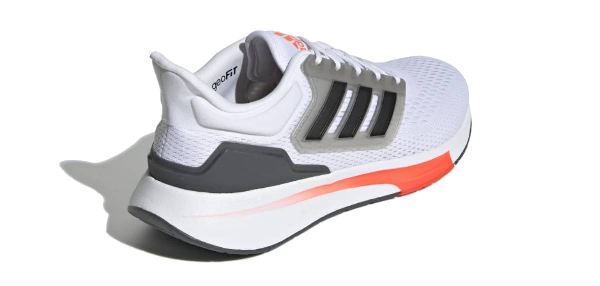 Adidas EQ21 Run, tomaia