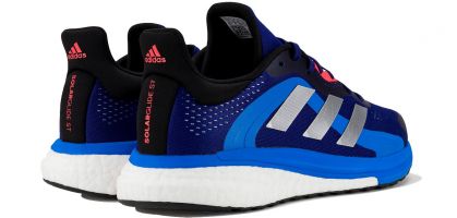 ¡Gran oferta de verano: adidas SolarGlide ST 4 desde 79,20€ con un -43% de descuento!