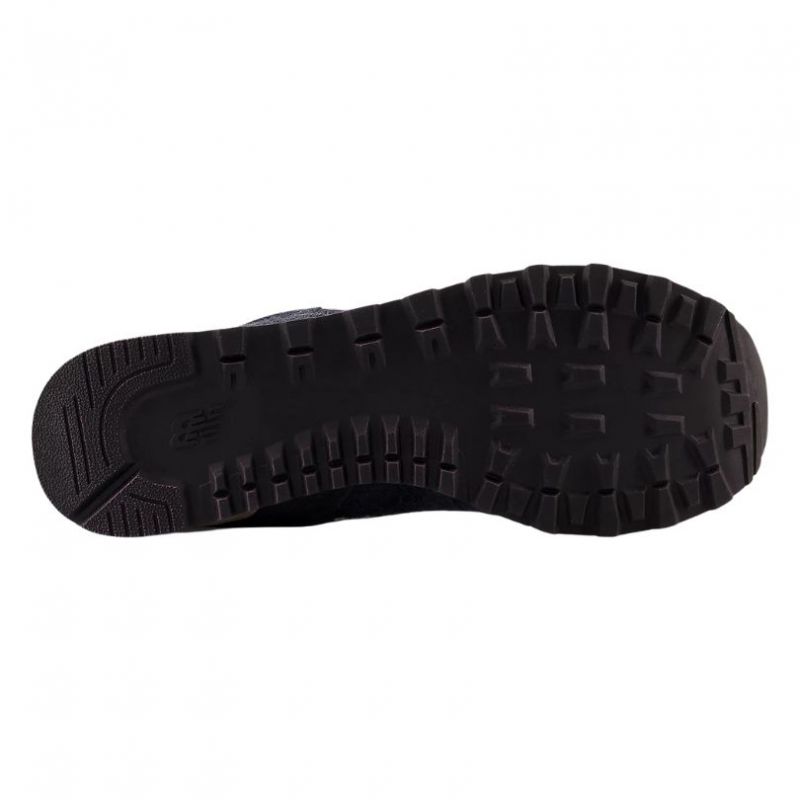Zapatillas New Balance 574 baratas para hombre por 49,95 euros. 45% de  descuento