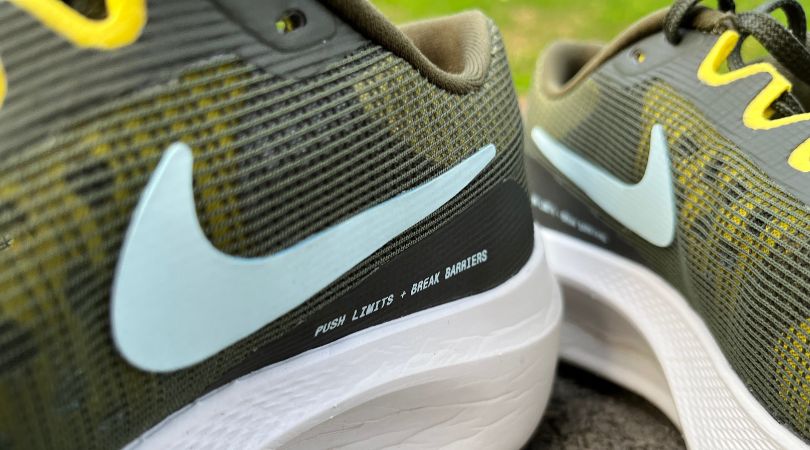Revue Nike Zoom Fly 5, semelle intermédiaire