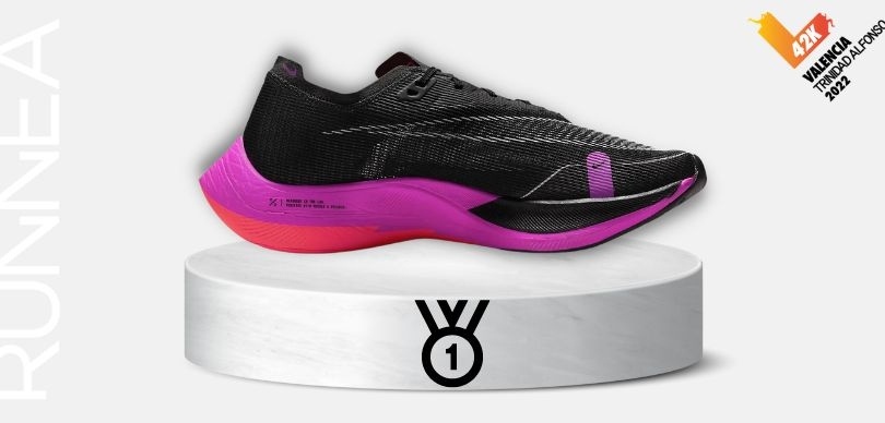 Adidas le gana la batalla a como zapatillas ganadoras de la Maratón de Valencia 2022