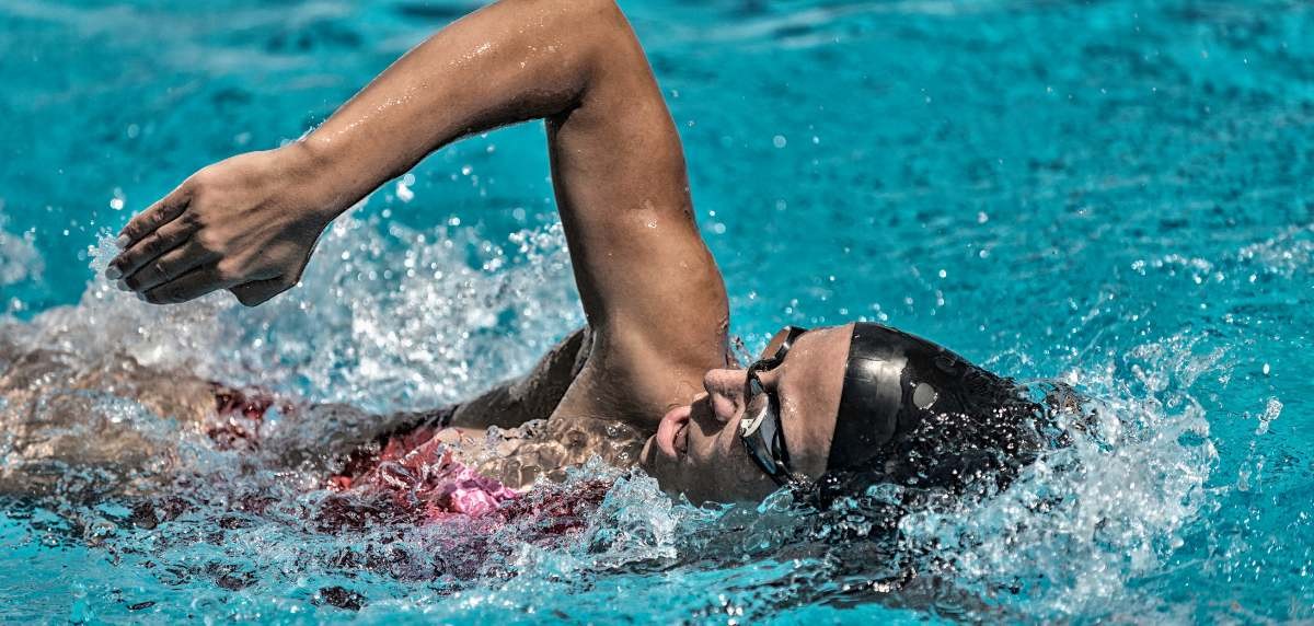 The best sports as an alternative to running: swimming