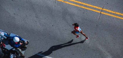 ¿Qué significa correr en negativo una carrera de larga distancia? 