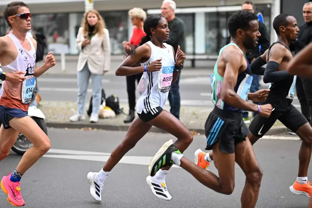 The winning running shoes of the Berlin Marathon 2023: adidas Adizero ...
