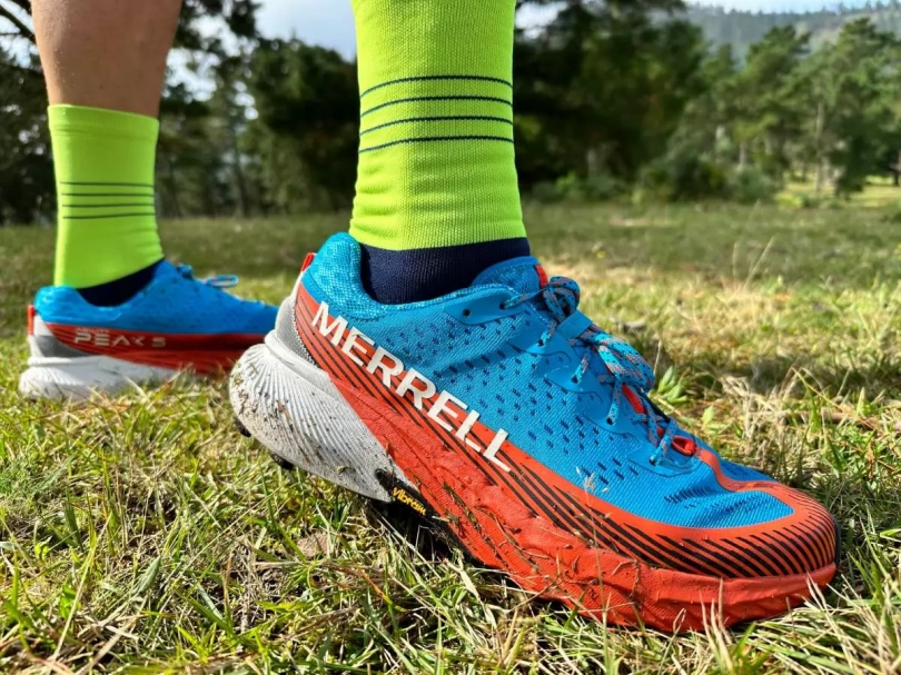 La batalla por la versatilidad: Nike Wildhorse 8 frente a la Merrell Agility Peak 5