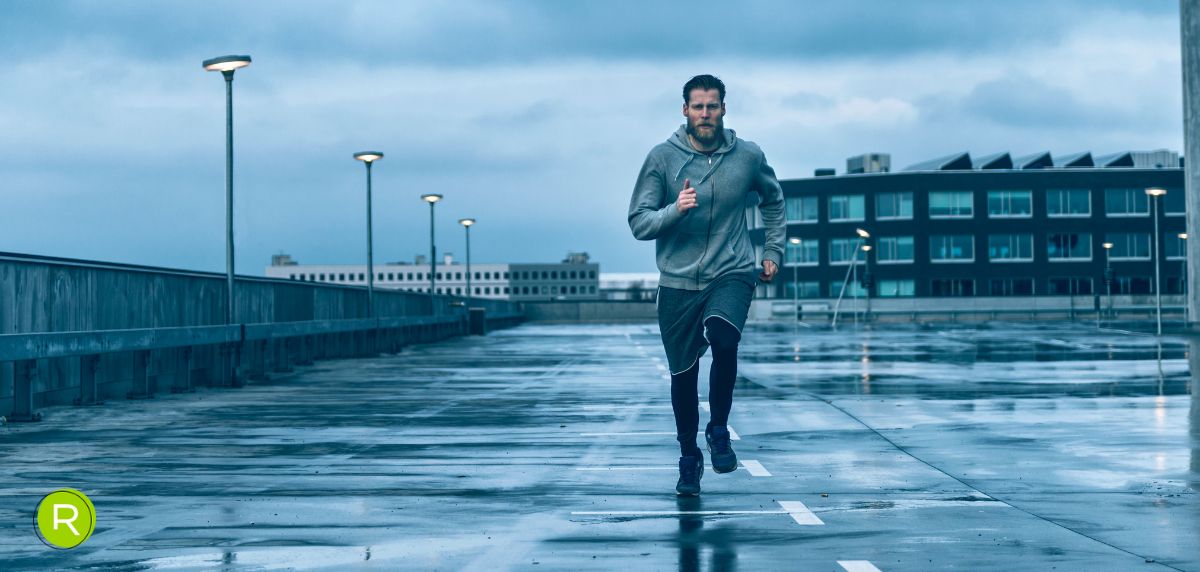 Scarpe daScarpe running per correre sotto la pioggia - Controllate l'intensità e la velocità del vostro allenamento