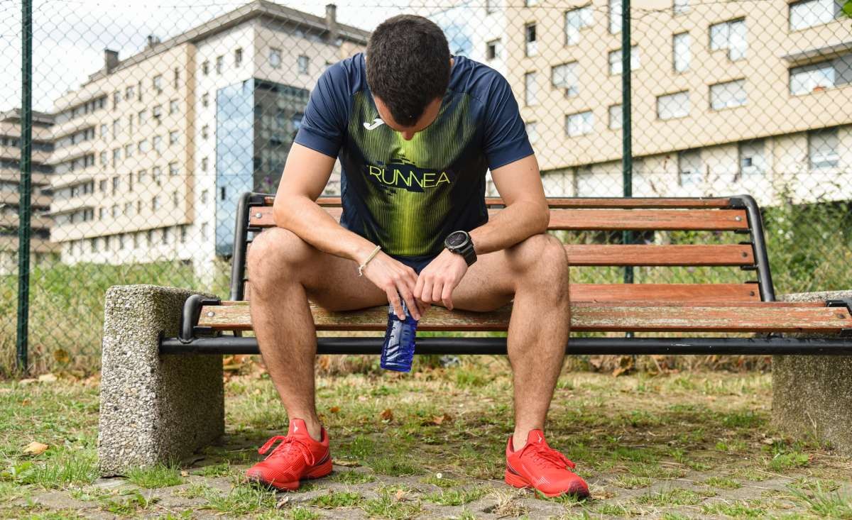 Hiponatremia en runners: El peligro oculto detrás de la sobre hidratación