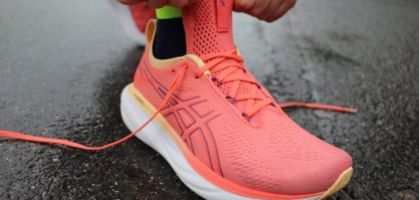 Zapatos para correr Asics para mujer Gel Nimbus 15 Nueva York maratón  blancos naranjas talla 6,5