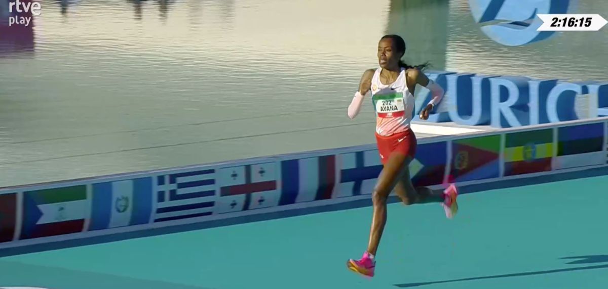 Degefa e Ayana sono testa a testa nella 42 km femminile