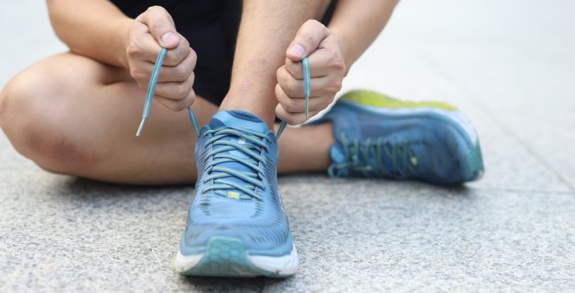 How to protect your foot to avoid black toenails when running: Laces