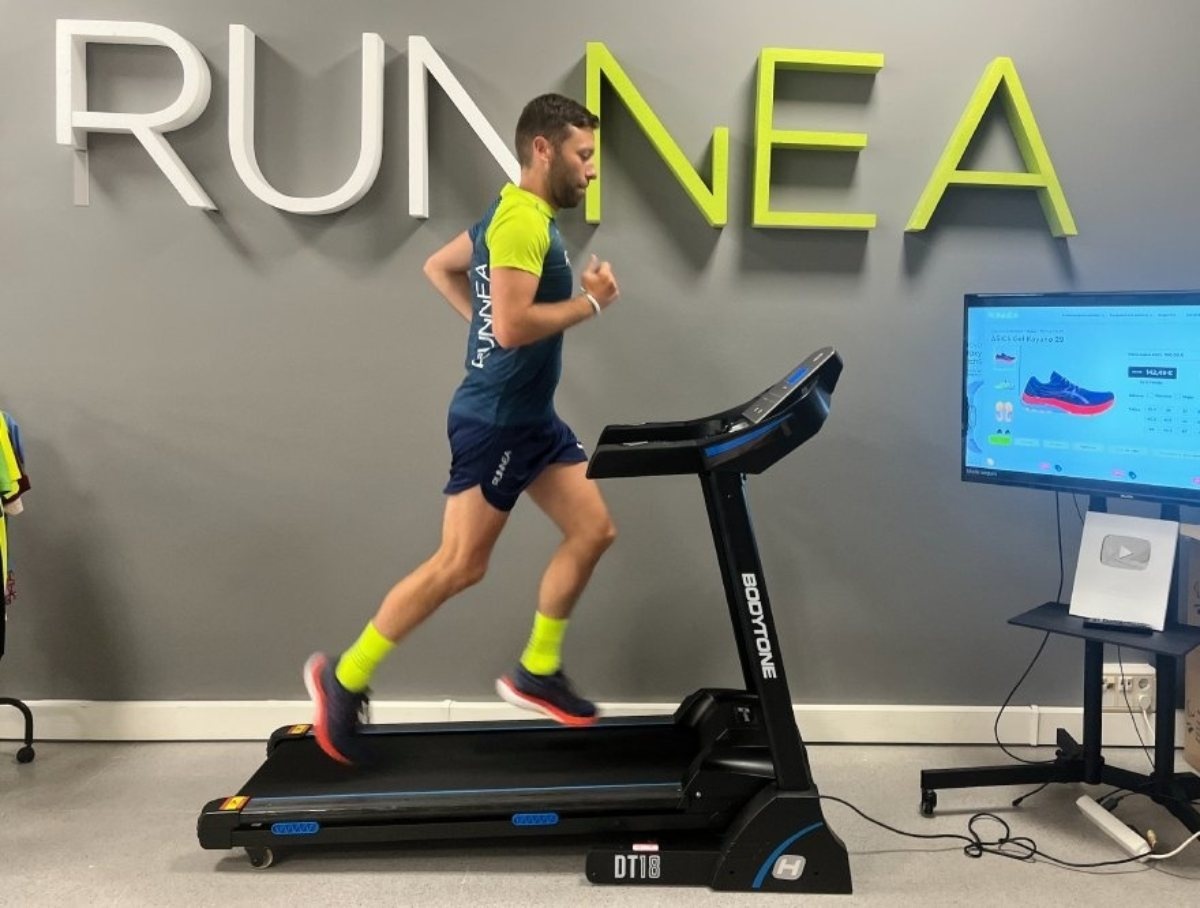 Discover the Bodytone treadmill range