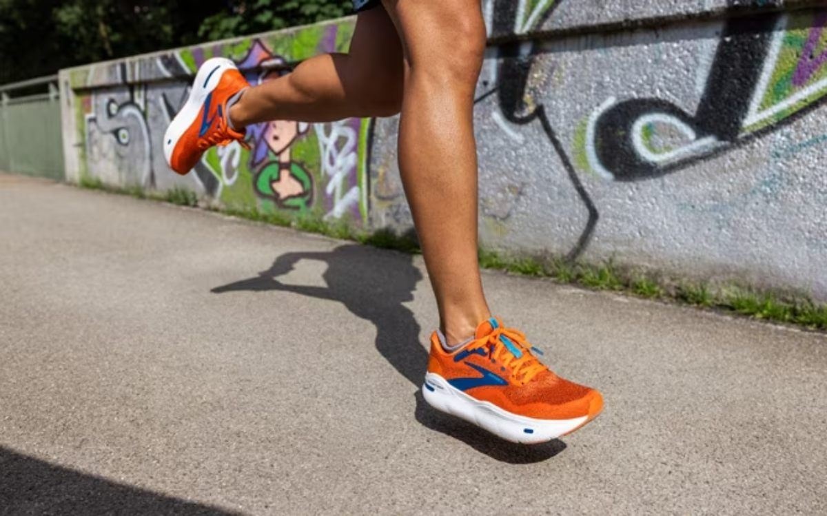  These 5 maximalist shoes will make you enjoy walking or running on asphalt for their cushioning and comfort