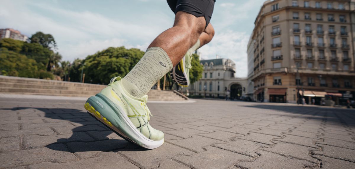 Les plus anciennes chaussures course ASICS ont été renouvelées et garantissent une stabilité et un confort maximum à chaque kilomètre.