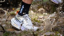 Die 12 besten Trailrunning-Schuhe mit breitem Leisten 2024