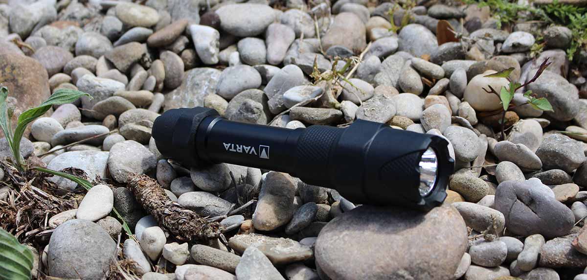 VARTA's Indestructible Pro range, the recommended choice of the RUNNEA Trail Team