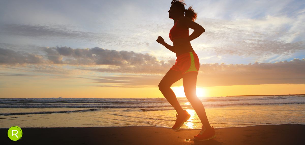 Mögliche Verletzungen beim Laufen am Strand mit oder ohne Laufschuhe