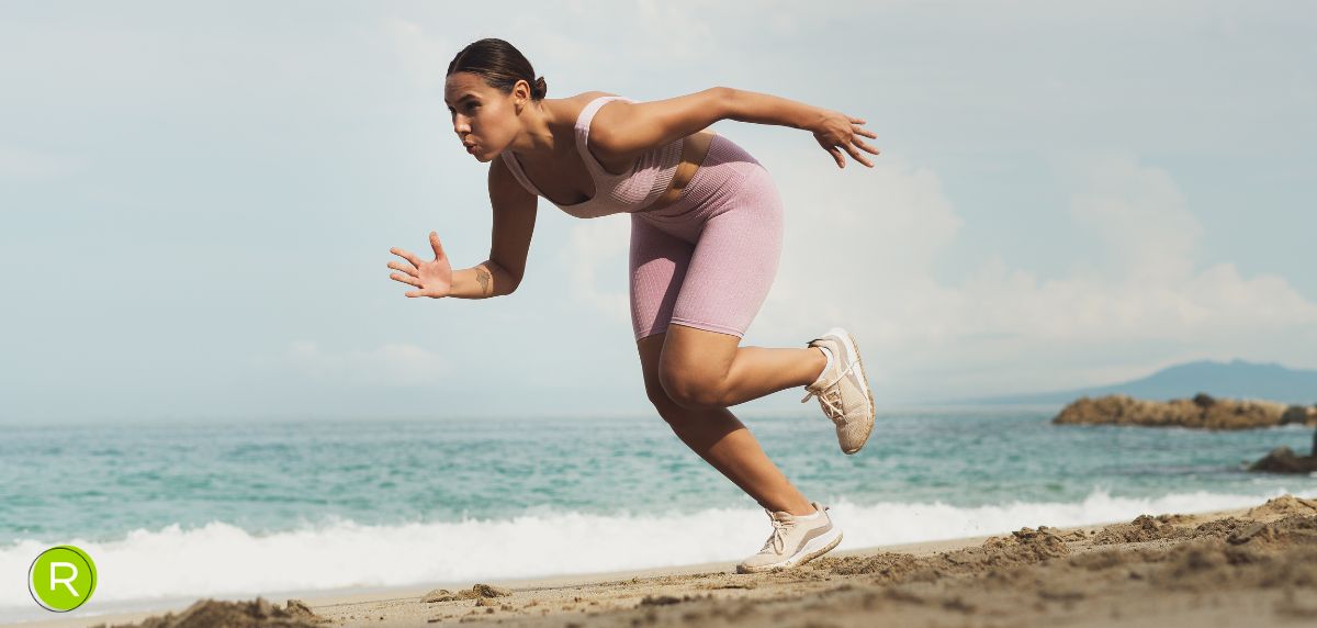 Die 6 Laufschuhe, die wir bei RUNNEA für das Laufen am Strand empfehlen