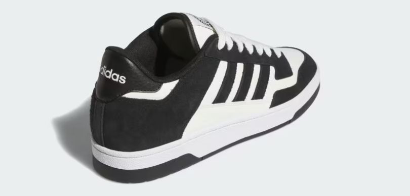 Adidas Rapid Court Low: Coupe du talon