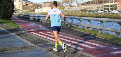 Suplementos deportivos Ropa y zapatillas para correr Runnea