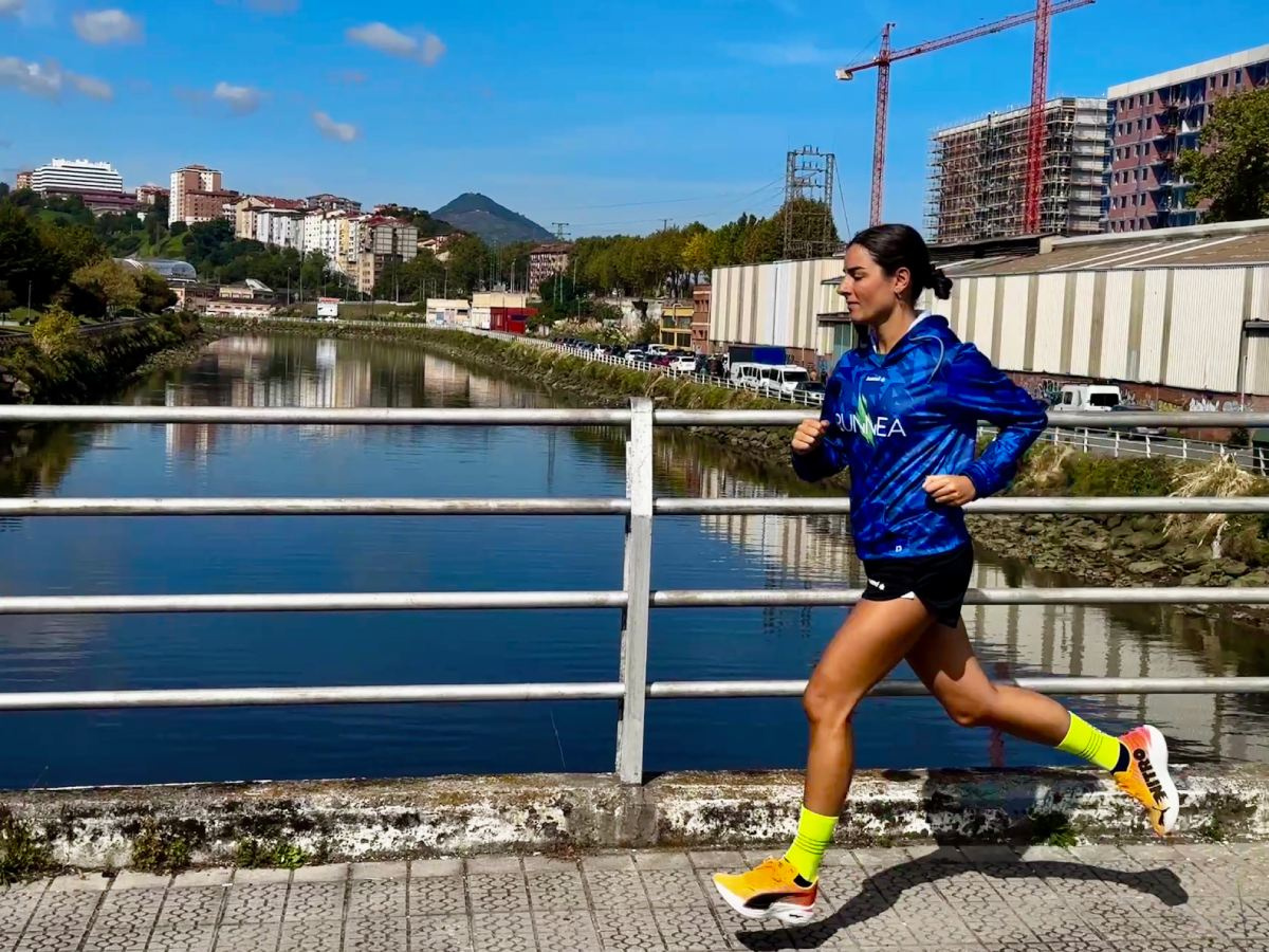 Welches Tempo sollte ich bei meinen Trainingseinheiten laufen, um meine Wettkampfzeiten zu verbessern?