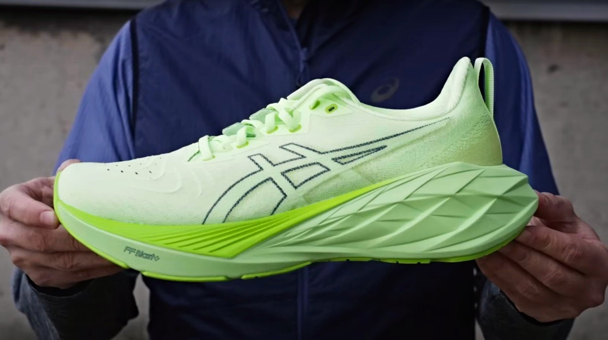 Asics Novablast 4 vs. Hoka Clifton 9: der Kampf zwischen den meistgesuchten running auf Google