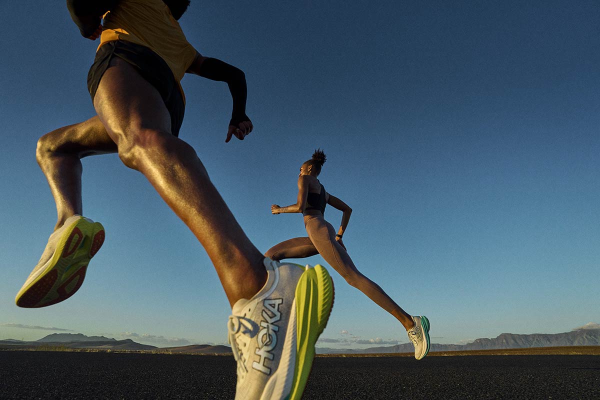 Vergleich des HOKA Mach X 2 mit anderen gemischten turnschuhe auf dem Markt