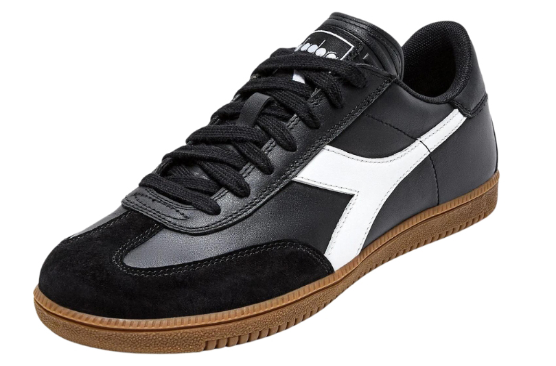 Outstanding features of the Diadora Trainer