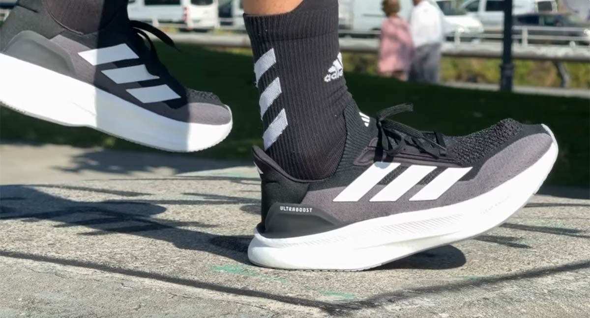 Hauptunterschiede zwischen dem adidas Ultraboost 5 und dem adidas Ultraboost 5X