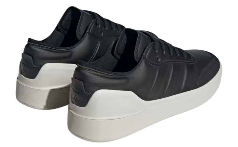 Outstanding features of the adidas Court Revival