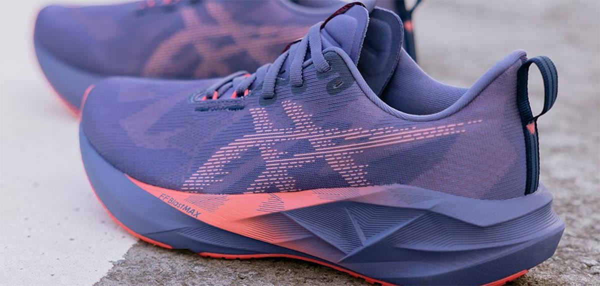 In-depth comparison of the ASICS Novablast 5 vs Nike Pegasus Plus