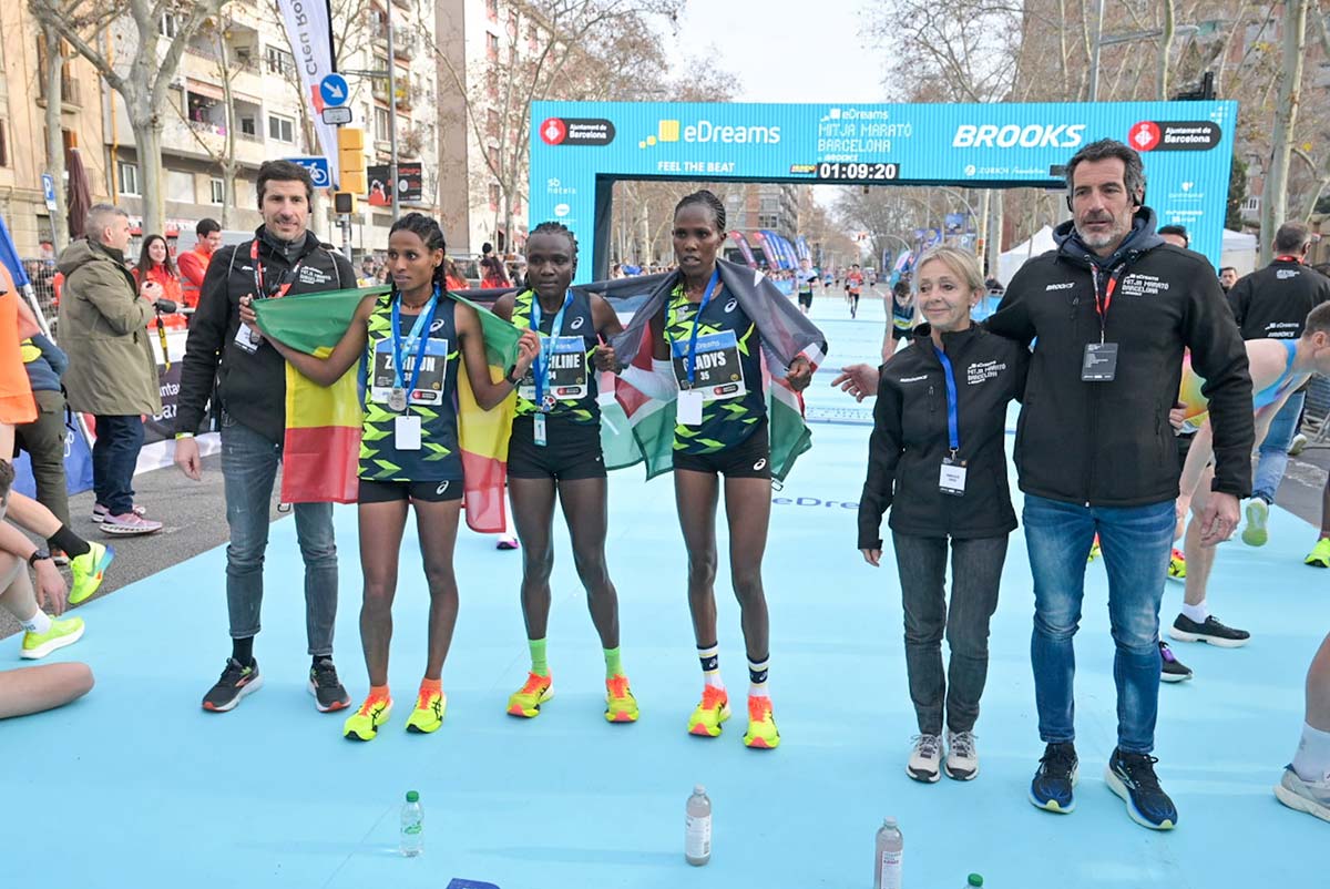 Clasificación femenina eDreams Mitja Marató Barcelona by Brooks 2025 (5 primeras clasificadas)