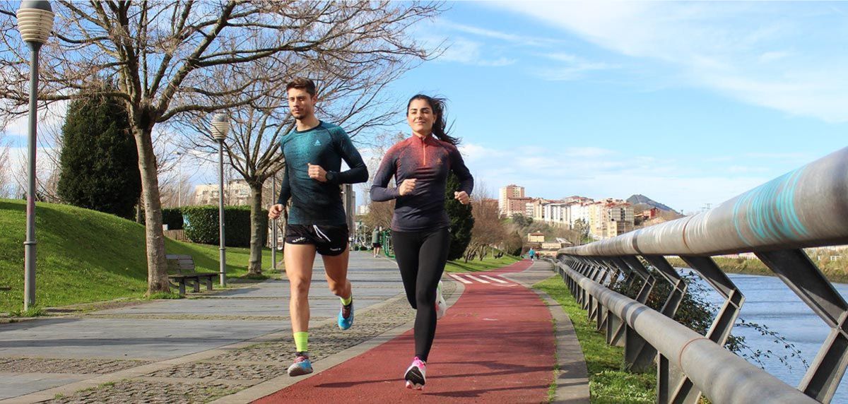 Quel drop dois-je utiliser si je suis un runner qui a tendance à talonner excessivement ? Couple