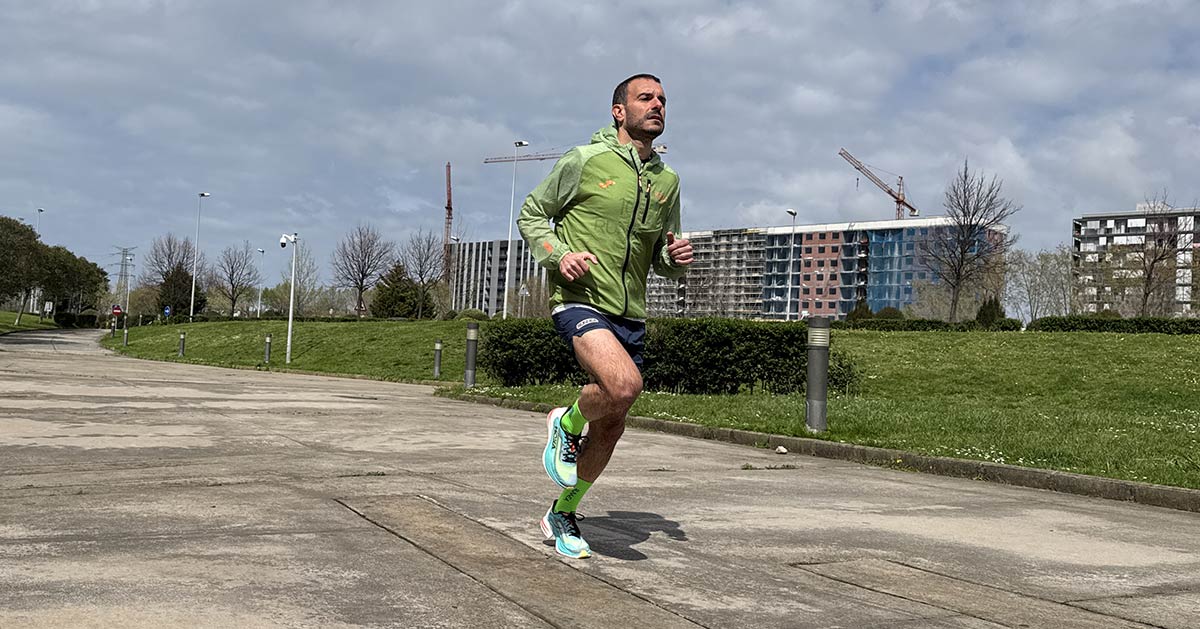 Vergleich des HOKA Cielo X1 2.0 mit anderen Modellen auf dem Markt