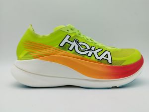 ZAPATILLA CARBONO HOMBRE HOKA U ROCKET X 2