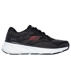 Skechers Relaxed Fit: Edgeride - Konzo en Negro/Rojo, talla 47.5, Vegan